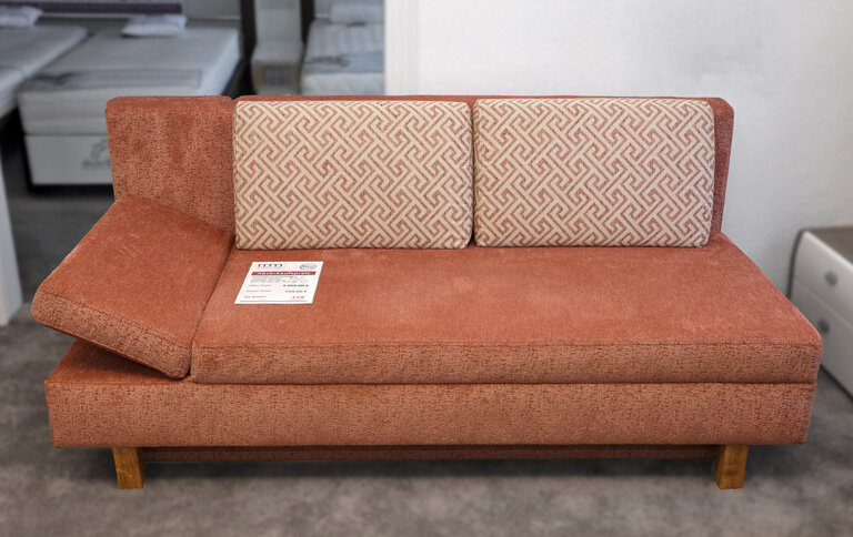 Querschläfer mit Hubbeschlag mit Federkernpolsterung